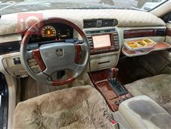 تۆیۆتا کراون